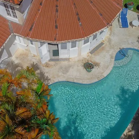 Escape To A Delightful Spacious Family Villa In Saint James